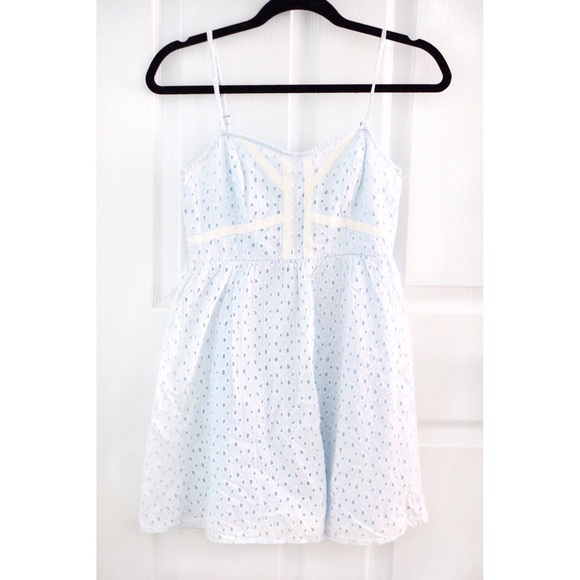 H&M | Baby blue Eyelet Mini Dress - Picture 1 of 2